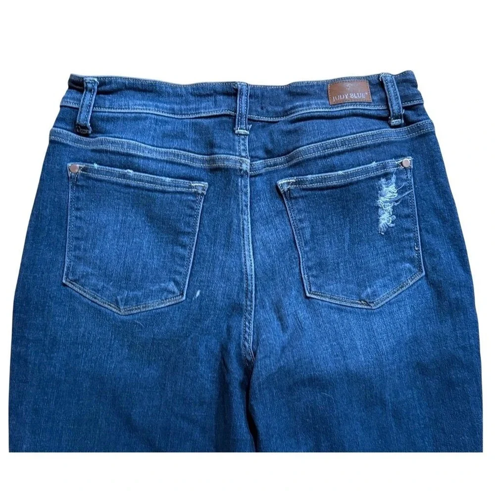Judy Blue Women's Distressed Straight Jeans Size 9x29 Blue Medium‎ Wash denim